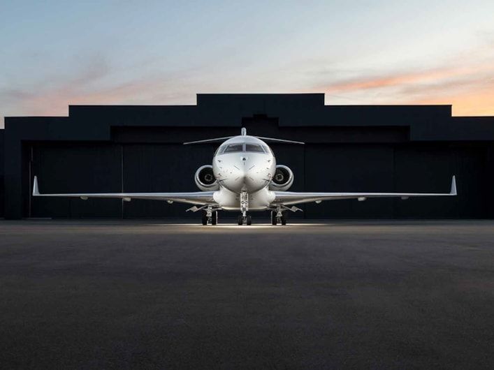 تنظيف الطائرات الخارجي